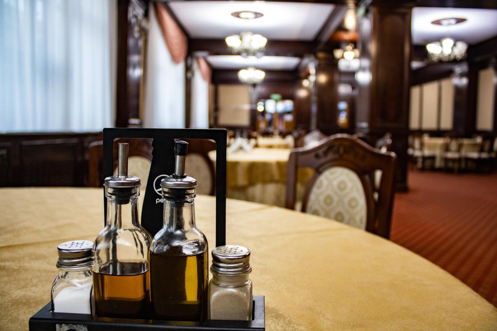Hotel Rebis Brăila Buitenkant foto