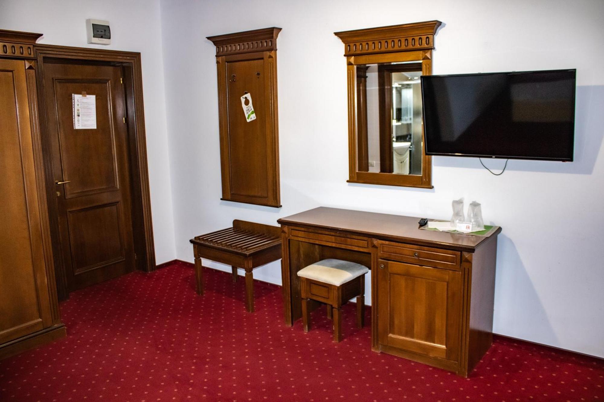 Hotel Rebis Brăila Buitenkant foto
