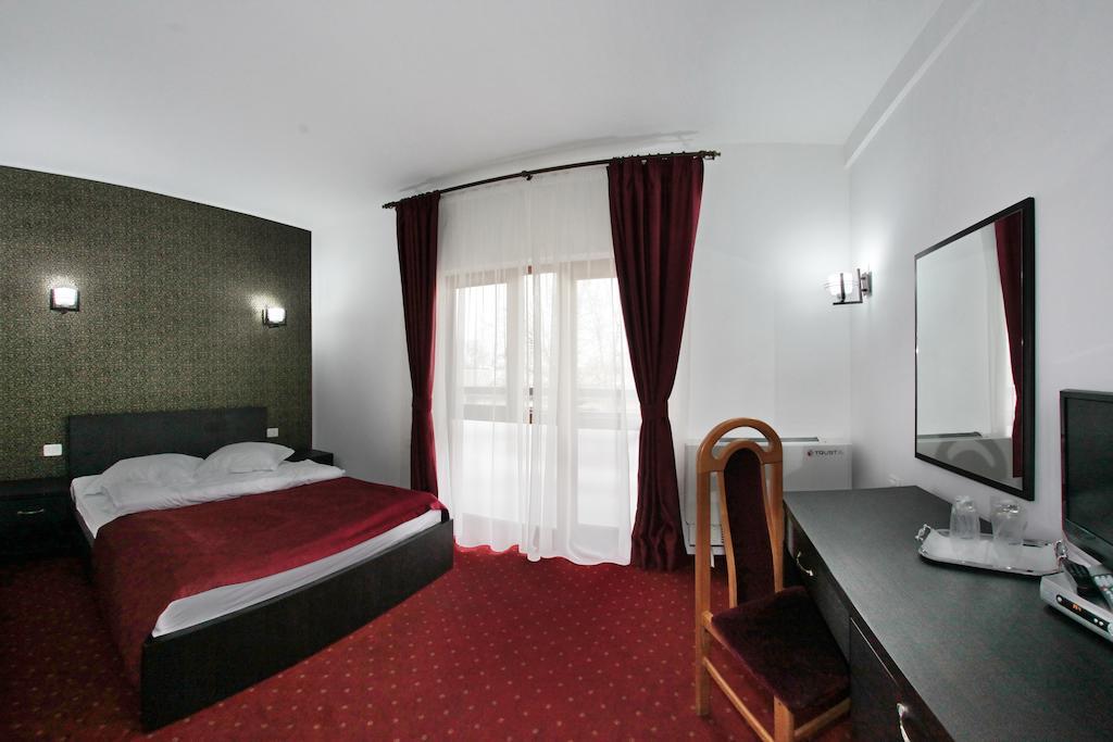 Hotel Rebis Brăila Buitenkant foto