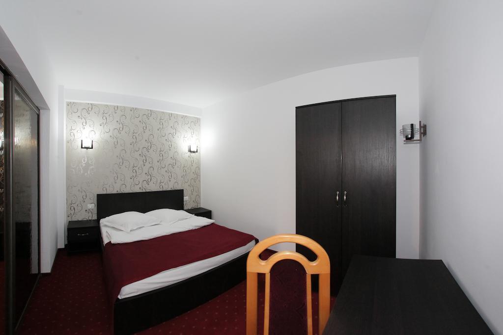 Hotel Rebis Brăila Buitenkant foto
